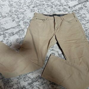 Men’s Khaki Pants